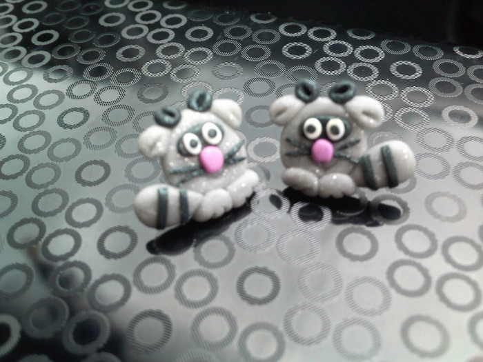 IMG2651; cercei fimo ratoni
