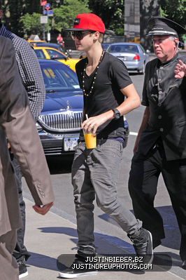  - 2011 Returning to his Hotel - Manhattan New York June 29th