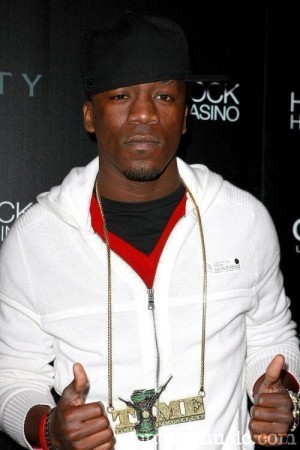 IYAZ