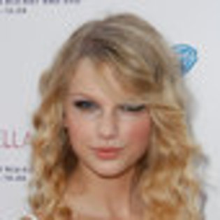 taylor-swift-405500l-thumbnail_gallery - poze cu Taylor swift