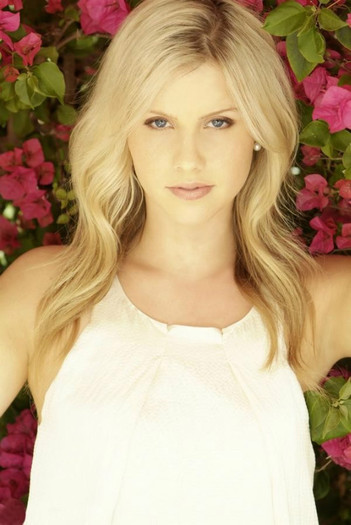 Claire_Holt_1242204342_4 - poze cu Claire Holt