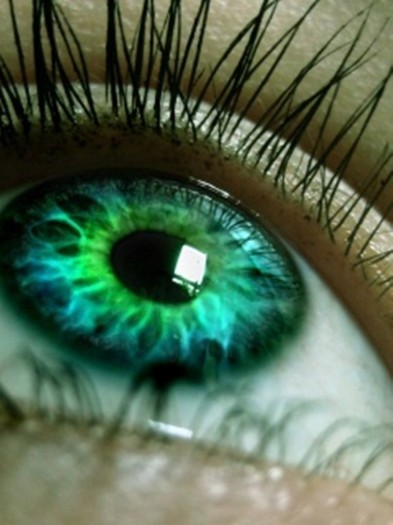 green_eyes