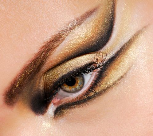 ochi-alc%u0103tuiesc-negru-%u015Fi-auriu