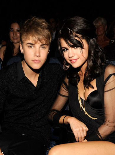 ♥.♥ - SeLeNa Si JuStIn