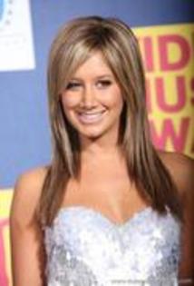 28634057_VQAOFODGY - ashley tisdale