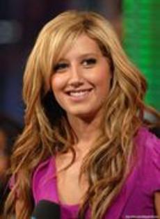 28634323_SRZWIWSOT - ashley tisdale