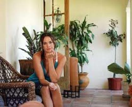 images (75) - Ivelin Giro