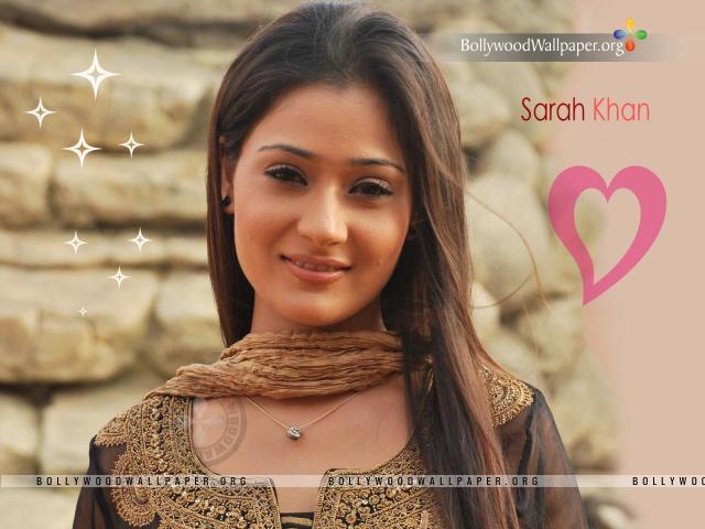 Sarah-Khan-Wallpaper-002 - Sara Khan