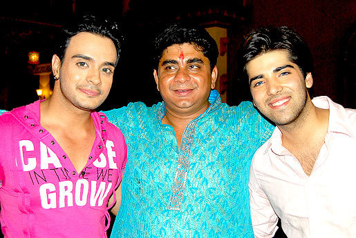 300609022046_19 - Kinshuk Mahajan