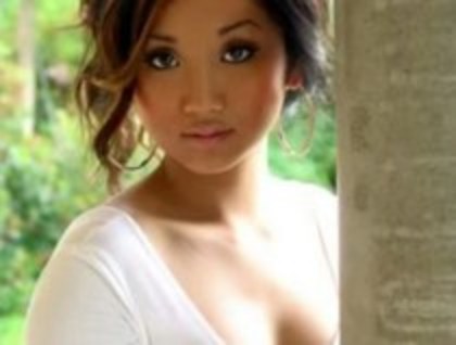 21853857_QJQRQVFQL - brenda song