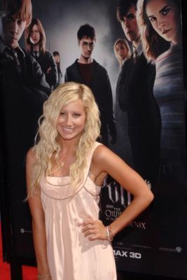 5336_ashley_tisdale_1184343714 - club ashley tisdale