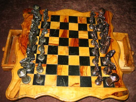 SAH masa de lemn de nuc