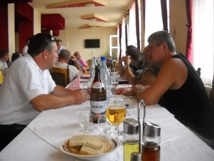 de ce sa-i dea afara??????/ - ADUNARE GENERALA UNIUNE 2011