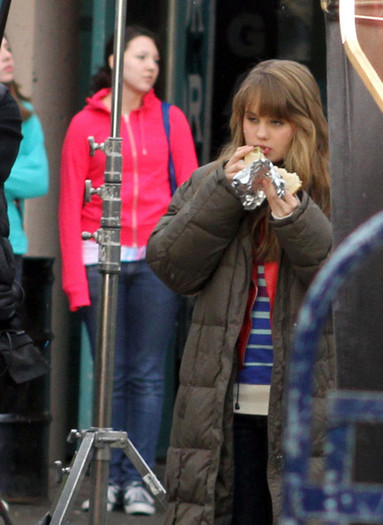 Debby Ryan Debby Ryan Films 16 Wishes dkSQ3q8H_aul - debby rian