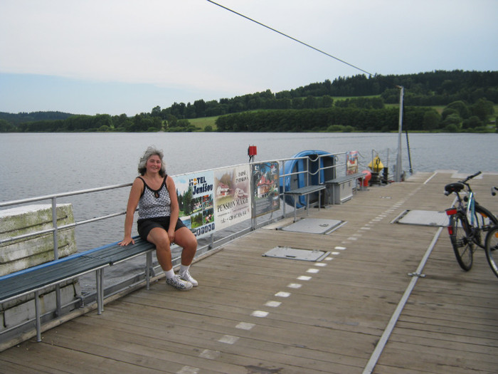 trecem cu bakul in partea cealalta