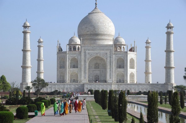 Taj_Mahal_India_03-600x398 - INDIA