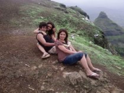 23285908_XMNACPJJU - zeenat