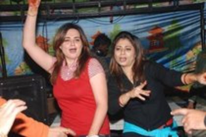 25090993_VBBATTPTV - zeenat