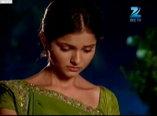 268514_140372409375594_100002085074971_269349_606846_n - radika choti bahu 2