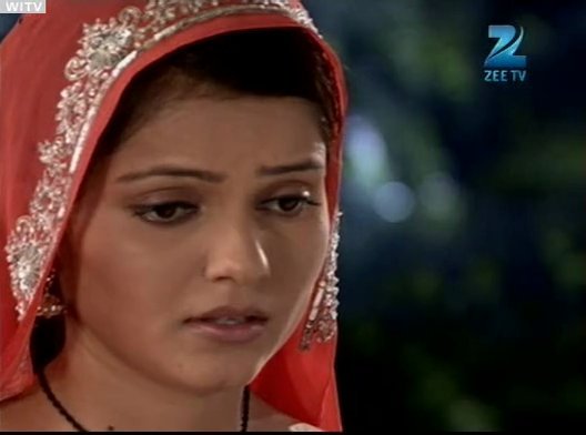 270480_142366312509537_100002085074971_274009_23376_n - radika choti bahu 2