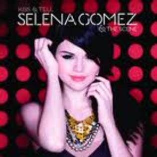 000987 - Selena Gomez