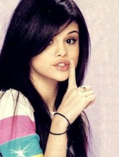 000972 - Selena Gomez