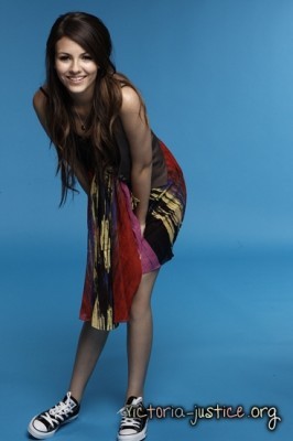 normal_011 - Victoria Justice