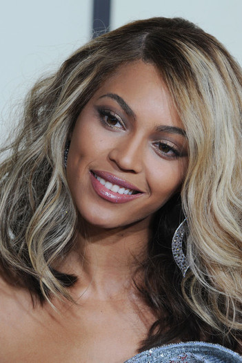 Beyonce Knowles (64) - x - Beyonce Knowles