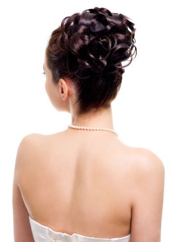p%u0103r-negru-lucios-cu-updo-sofisticat