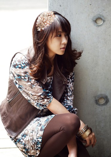 ji-won-ha-567291l