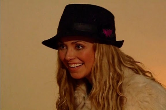 PDVD_085 - ANAHI CINEVA IMPORTANT IN VIATA MEA