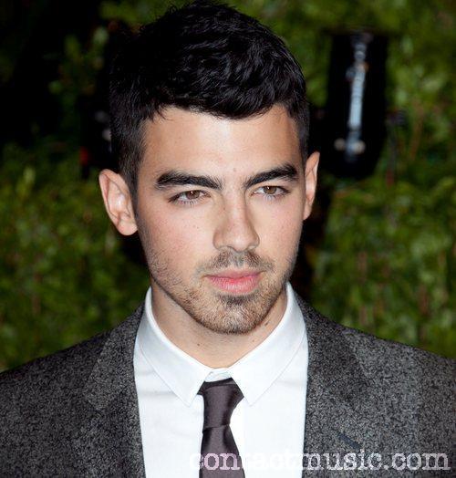 joe_jonas_5616617