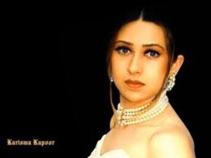 Karisma Kapoor - Alege-Karisma Kapoor vs Shweta Tiwari