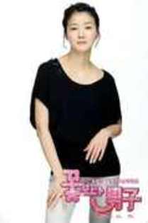 lee si young