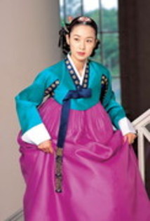 16 - costume traditionale coreene