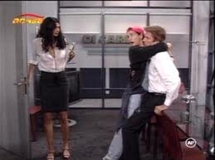 images (94) - Muneca Brava