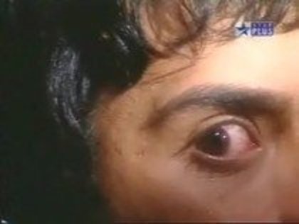 24711200_ZEIJHFBYG