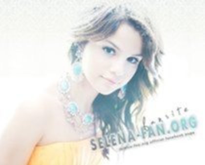 20368860_NLDGAFWSH - Selena Gomez