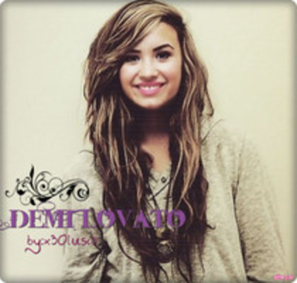 41782911_YKOMJGPRN - Demy