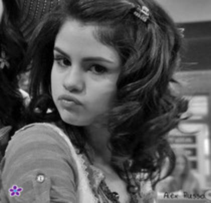 37046205_NOHOPIPUJ - Selena Gomez