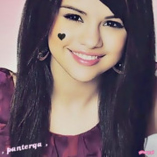 37185114_YJHSNHQHU - Selena Gomez