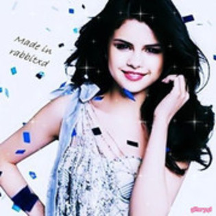39842500_IIKKWBCXW - Selena Gomez