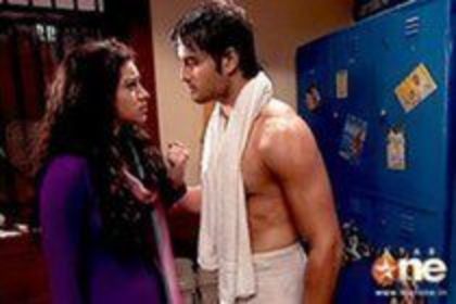 40161432_EXFNUTLWN - PYAAR KII YEN EK KAHAAN  SAU IUBIRE INTUNECATA