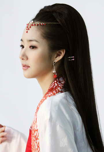 p110 - Park Min Young