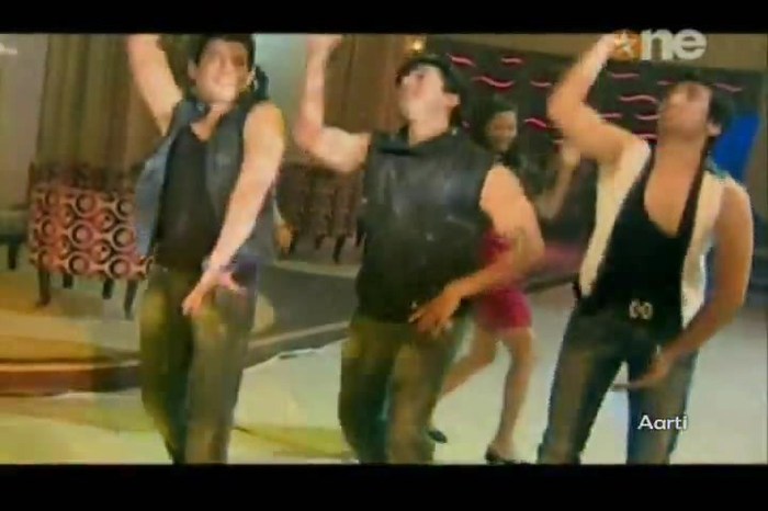 twown - DILL MILL GAYYE DHANNO KAPZ