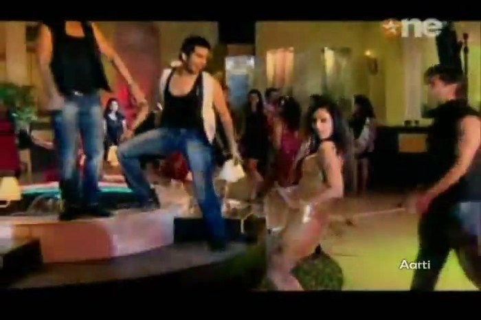 xI9DC - DILL MILL GAYYE DHANNO KAPZ
