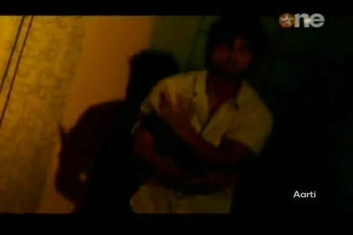 Uk0FW - DILL MILL GAYYE DHANNO KAPZ