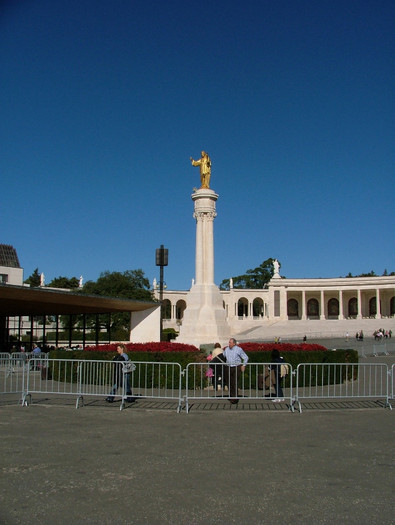 Fatima locul de unde se ia apa sfintita - SANTUARIO DI MADONNA DI FATIMA PORTUGALIA