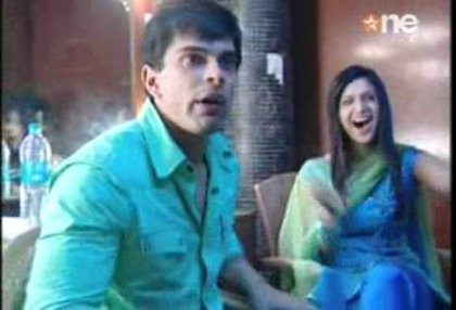 182784_10150094445360829_720230828_6786044_184818_n - DILL MILL GAYYE BEHIND THE SCENES