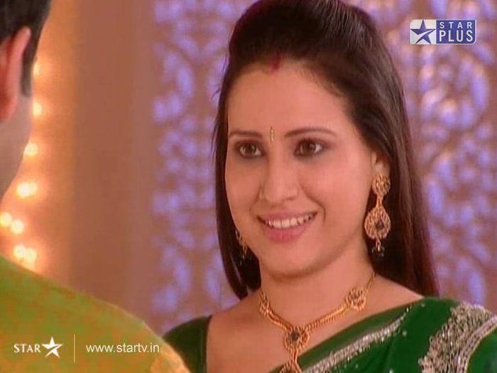 31797_398069197860_166897327860_4279139_7616833_n - xxPooja Joshi-Varshaxx